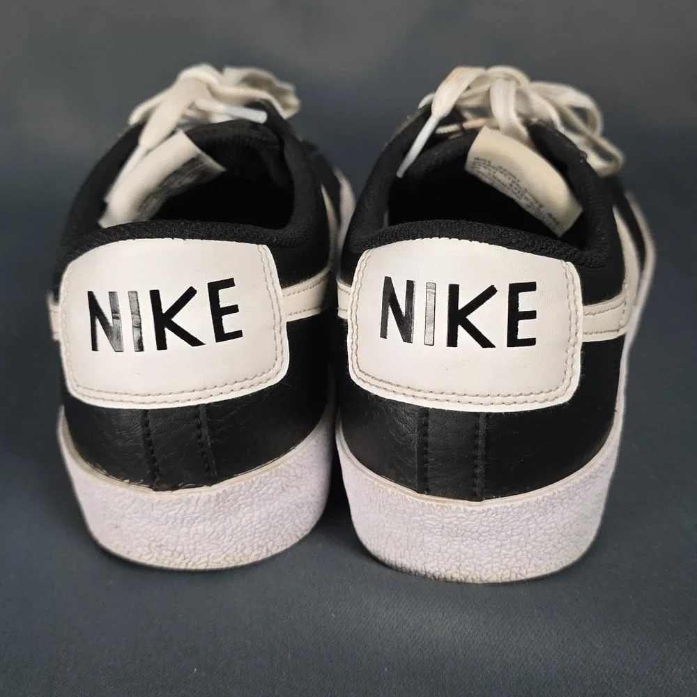 Size 7 (GS) - Nike Blazer Low 77 Black White - DA4074-002